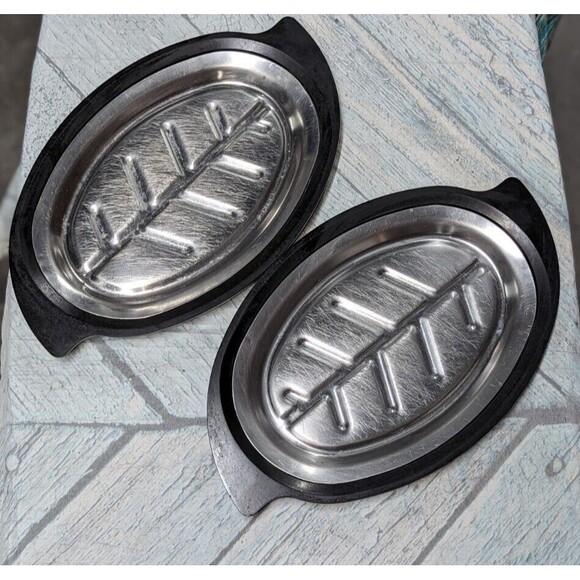 Vintage Nordic Ware Metal Steak Plates With Black Platter Tray #1112 set of 2 - Picture 3 of 8